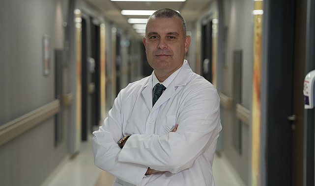 'Karanlıkta telefon kullanımı miyopiyi hızlandırıyor'