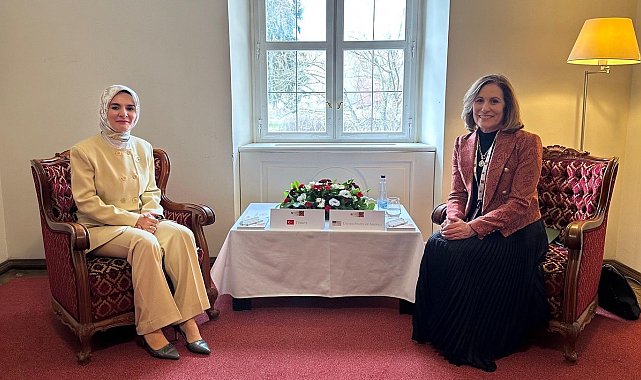 Aile ve Sosyal Hizmetler Bakanı Göktaş, Macaristan'da