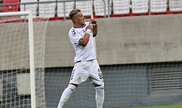 Altay'da Özgür'ün 400 maç gururu