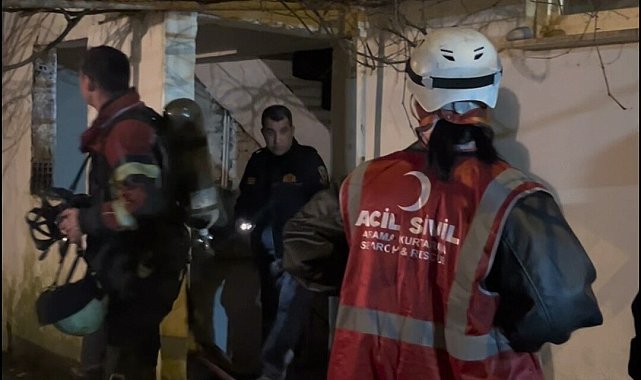 Aydın'da ev sahibi çıkan yangında dumandan etkilendi