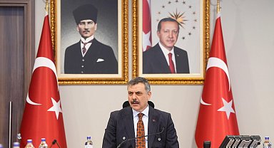 Bakan Çiftçi, birim amirleriyle bir araya geldi