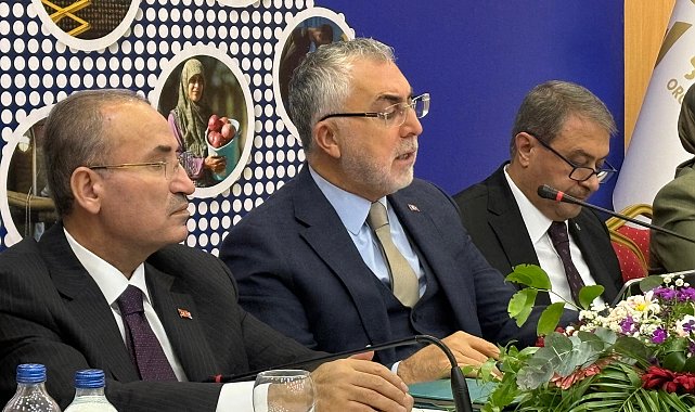Bakan Işıkhan: İşverenlerin SGK borçlarını tecil etmeleri için gereken yüzde 10 peşinatı kaldırdık