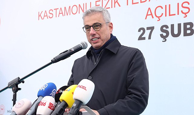 Bakan Memişoğlu: Bir buçuk milyon sağlık çalışanımız gece gündüz insanlarımıza hizmet etmek için çalışıyor