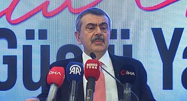 Bakan Tekin: Yaptıklarımızın içerisinde ayrıştırıcı hiçbir şey yok