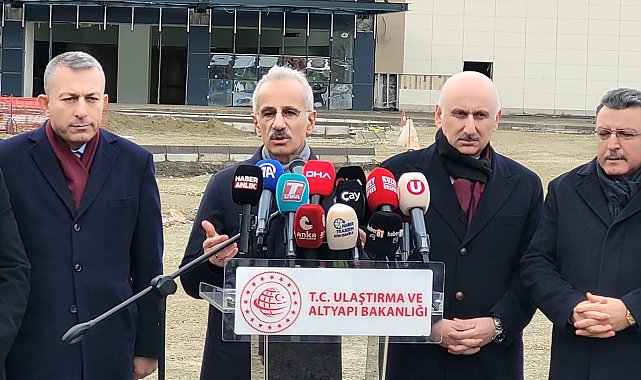Bakan Uraloğlu: İran, Irak, Suriye, Lübnan ve Ürdün'e olan bütün uçuşları 2 Mart'a kadar iptal ettik
