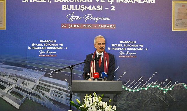 Bakan Uraloğlu, Trabzon'a deniz dolgusu üzerine yapılacak havalimanı hakkında bilgi verdi