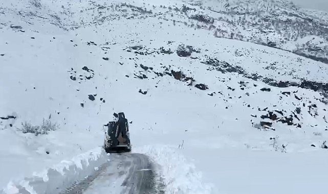 Batman'da 115 yerleşim yerinin yolu kardan kapandı