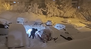 Bitlis'te eğitimi kar engeli