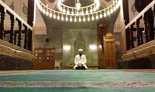 Bu dua sadece teravih namazları sonrası Erzurum'da okunuyor