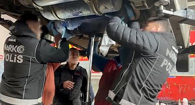 Bulgaristan plakalı otomobilde 24,5 kilo skunk ele geçirildi