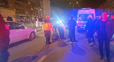 Bursa- Yalova karayolunda motosiklet yayaya çarptı: 2 yaralı