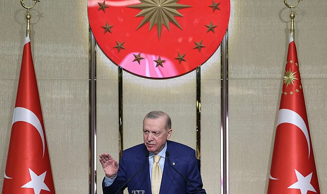 Cumhurbaşkanı Erdoğan: Fikren fosilleşmiş bu güruhun hezeyanlarına sadece gülüp geçiyoruz