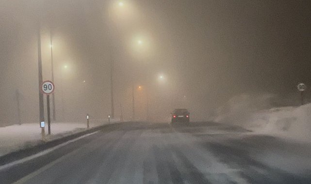 Develi-Erciyes yolunda sis sürücülere zor anlar yaşattı