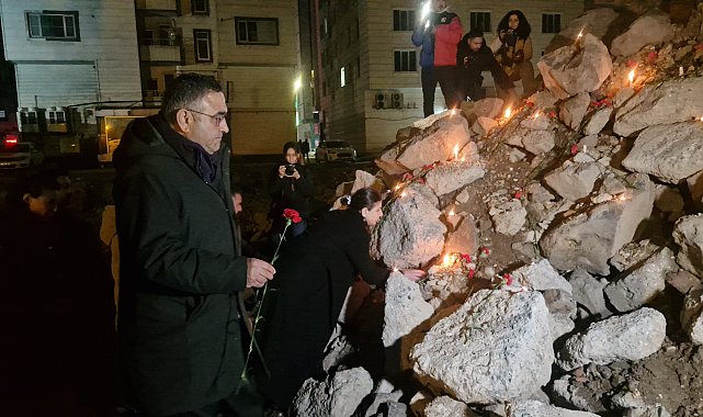 Diyarbakır'da depremde yaşamını yitirenler anıldı