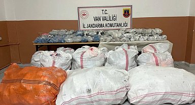 Durdurulan araçtan 3 milyon TL değerinde gümrük kaçağı eşya çıktı