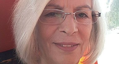 Eşini uykusunda boğazını bıçakla kesip, öldürdü