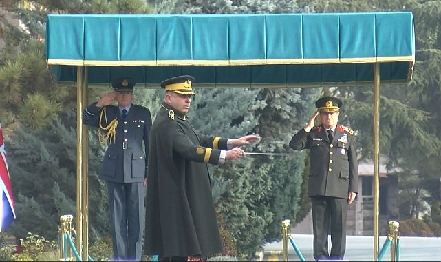 Genelkurmay Başkanı Bayraktaroğlu, Birleşik Krallık Genelkurmay Başkanı ile görüştü