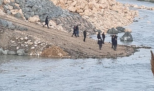 Hatay'da Asi Nehrine düşen kişi akıntıyla kayboldu
