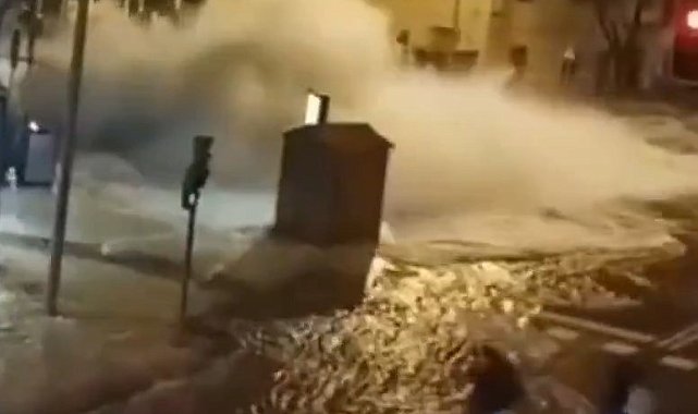 İspanya'nın Endülüs bölgesinde şiddetli yağış devam ediyor