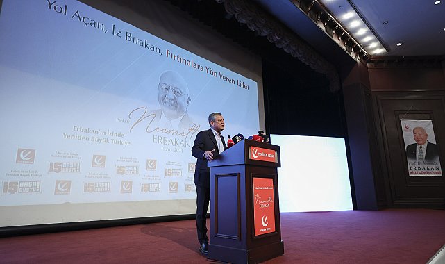 İstanbul - CHP Genel Başkanı Özel, Yeniden Refah Partisi'nin düzenlediği iftar programında konuştu