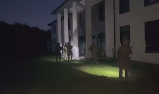 İstanbul- İstanbul merkezli 10 ilde operasyon; 13 gözaltı Görüntü eklendi