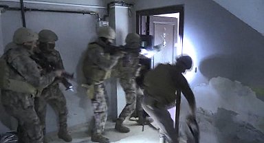 İstanbul - İstanbul merkezli 8 ilde göçmen kaçakçılığı operasyonu: 51 gözaltı Ek görüntü ve bilgiyle