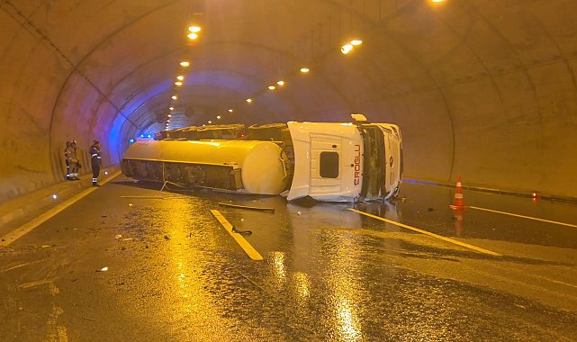 İstanbul - Kuzey Marmara Otoyolu'nda tünelde tanker devrildi; trafik yoğunluğu oluştu-2 Havadan görüntüyle