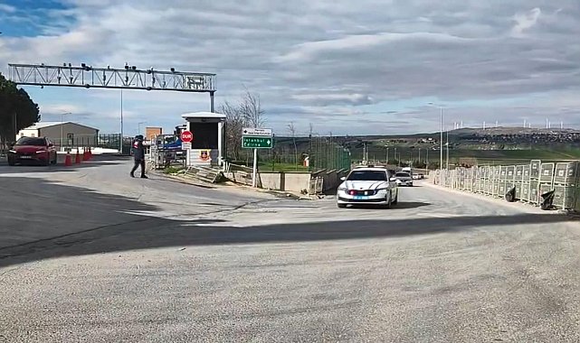 İstanbul - Özgür Özel Ekrem İmamoğlu'nu ziyaret ediyor - 1