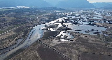 İzmir'de 44 günde metrekareye 463,3 kilogram yağış düştü