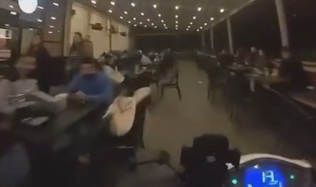 Kafede motosikletiyle müşterilerin arasında dolaşan sürücüye 6 bin 457 TL ceza