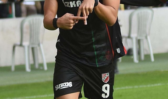 Karşıyaka'da Hamza resmen gitti