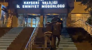 Kayseri'de 1,2 kilo uyuşturucu ile yakalanan 3 şüpheli tutuklandı