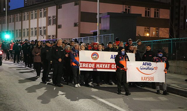 Kayseri'de 'sessiz' yürüyüş ve 'Mahalle Tahliye Tatbikatı' yapıldı
