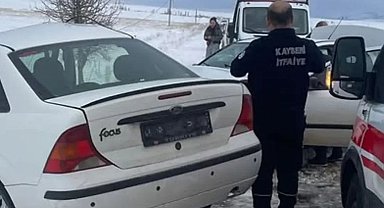 Kayseri'de iki otomobil çarpıştı: 1 ölü, 1 yaralı
