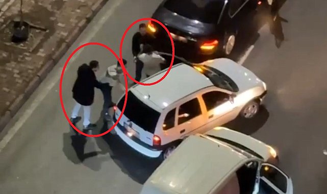 Kayseri'de trafikte yol verme kavgası kamerada: 3 gözaltı
