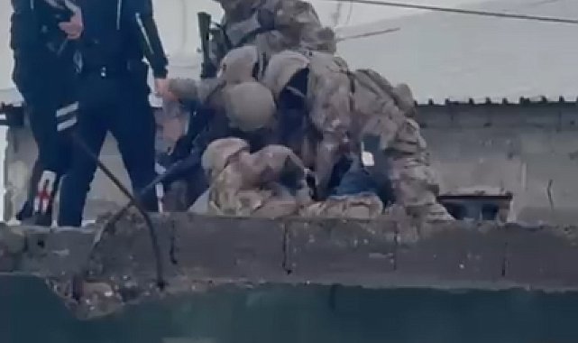 Kız kardeşi hakkında dedikodu yapıldığını iddia edip, tartıştığı 4 kişiyi yaralayan şüpheli tutuklandı