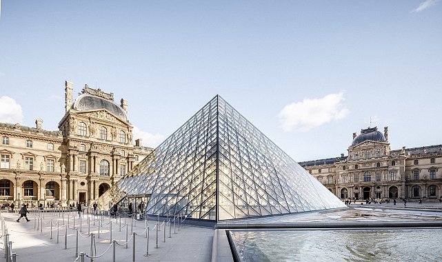 Louvre Müzesi'nin yeni müdürü Christophe Leribault oldu