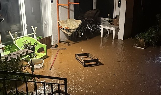 Marmaris merkezde fırtına, kırsal bölgelerde sağanak yaşamı olumsuz etkiledi