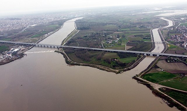 Meriç Nehri'nde taşkını 'Kanal Edirne' önledi