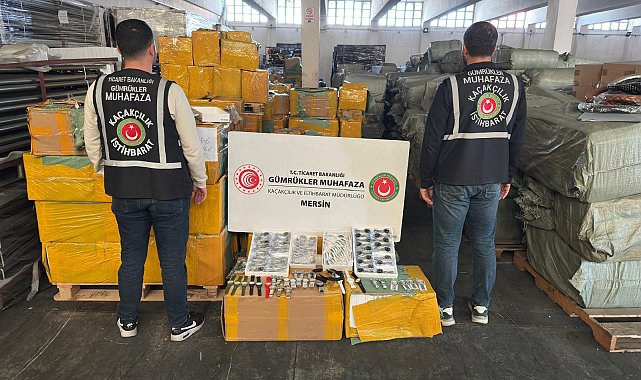 Mersin'de 116 bin 50 adet kaçak kol saati ele geçirildi