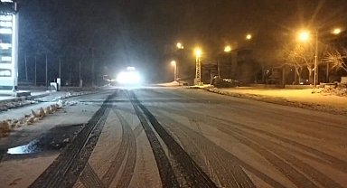 Mersin'in yüksek kesimlerinde kar etkili oldu; Sertavul Geçidi ağır vasıtalara kapatıldı