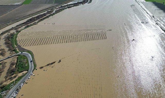 Nif Çayı taştı, Gediz Ovası su altında kaldı