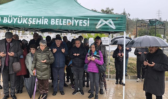 Ödüllü keman sanatçısı Laçin, mezarı başında anıldı