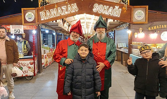 Orucun en son açıldığı Edirne'de, Selimiye gölgesinde 'Ramazan Sokağı' kuruldu
