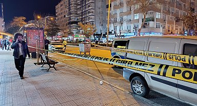 Otobüs beklerken husumetlisinin silahlı saldırısında ağır yaralandı