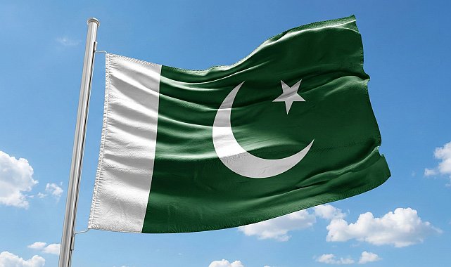 Pakistan'da kontrol noktasına intihar saldırısı: 4 ölü, 3 yaralı