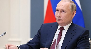Putin: Batı'nın Rusya'yı stratejik yenilgiye uğratma çabaları başarısız