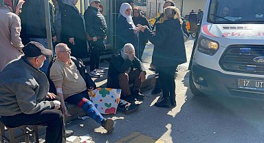 Şoförünün ani fren yaptığı otobüs, yayaya çarptı; toplam 8 yaralı