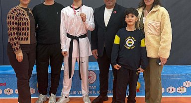 Tekvandoda Hatay 2'ncisi olan lise öğrencisi madalyasını 11 Mayıs şehitlerine armağan etti