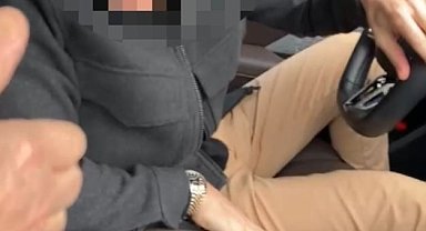 Trafikte yenidoğan bebekli aileye tabancaya gösteren kişi, gözaltına alındı